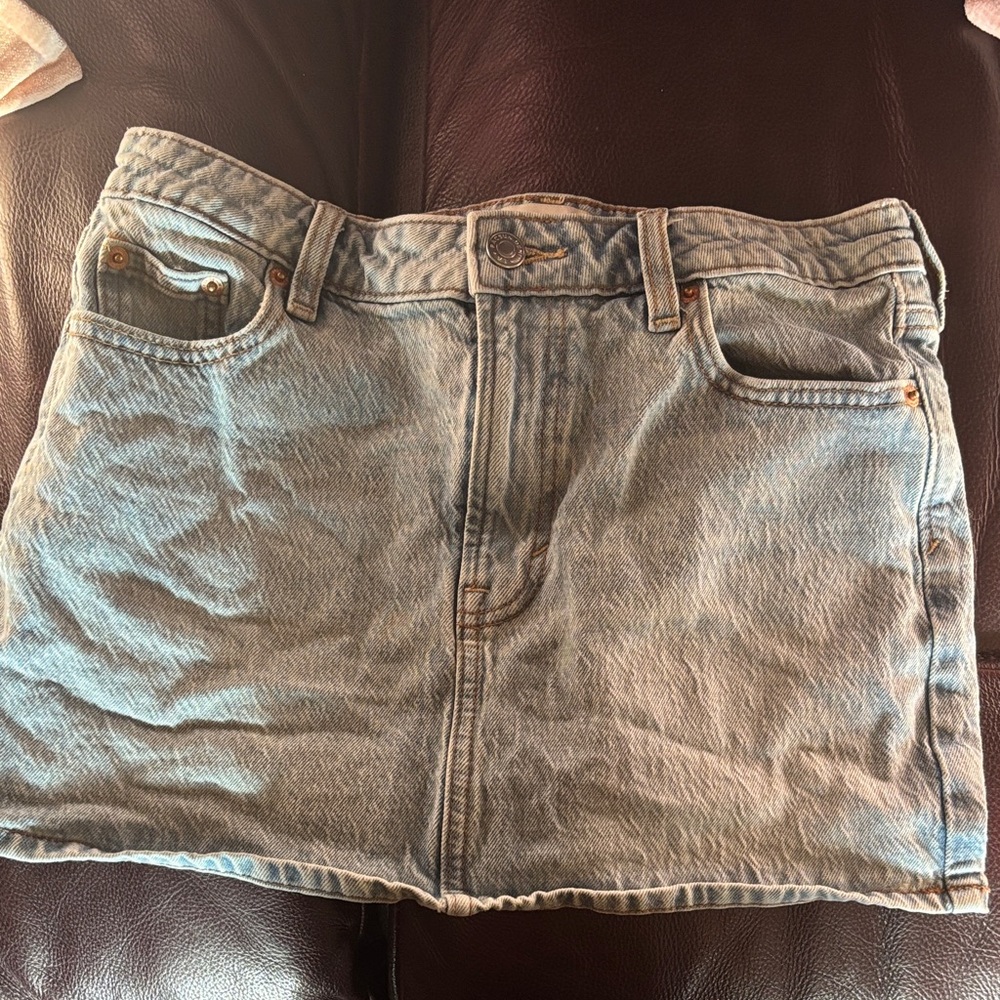 PacSun Bella Mid Rise Denim Mini Skirt 25